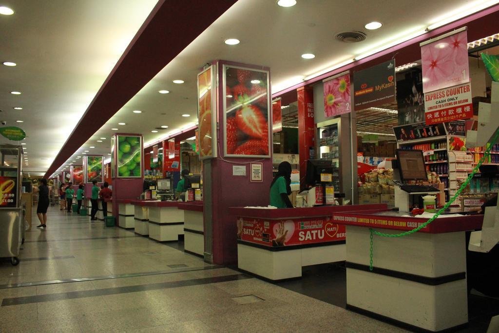 卢科公寓@古晋帝国套房酒店 外观 照片